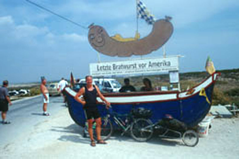 Bike Tour vom Polarkreis bis zur letzten Bratwurst vor Amerika.